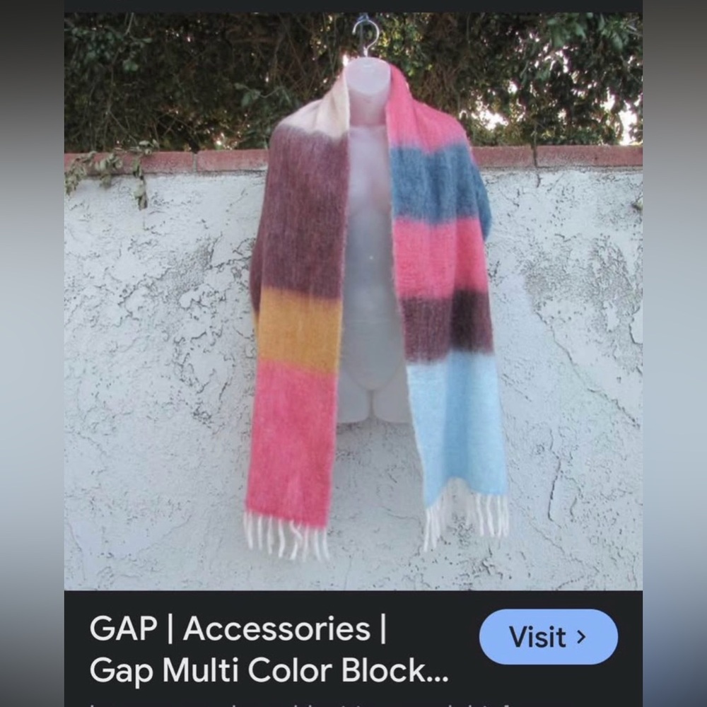 GAP Multicolor Striped Scarf - Picture 3 of 8